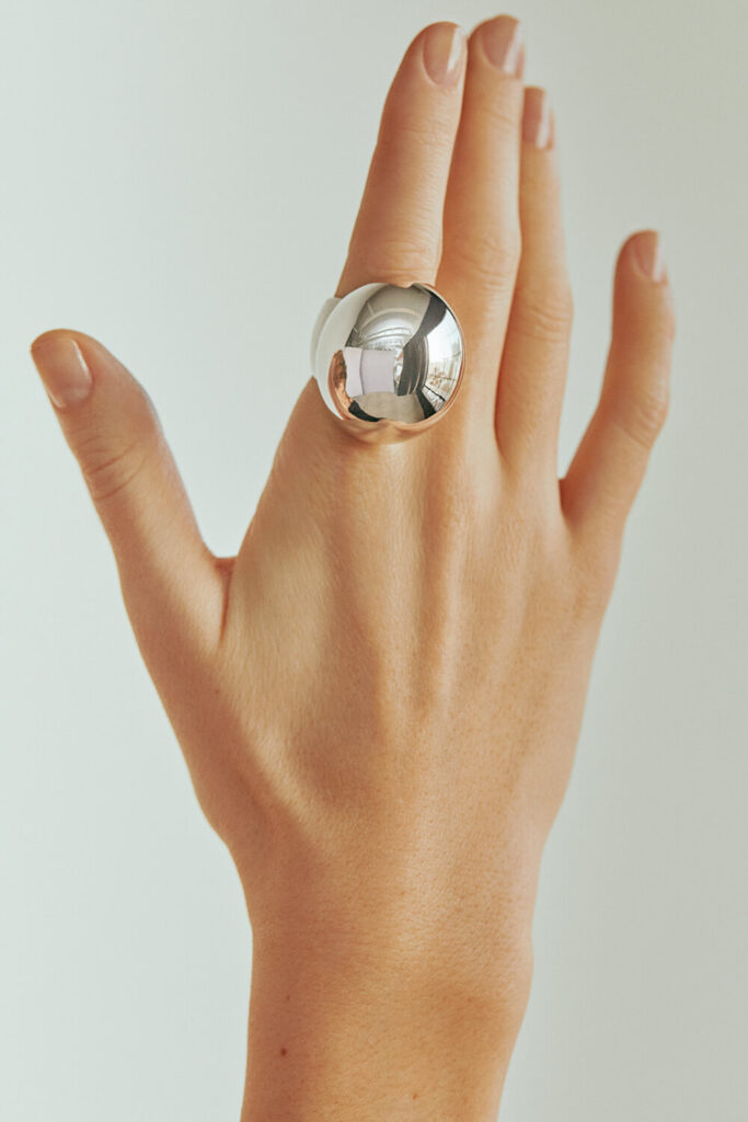 Rings Bold Sphere Ring, white gold with modern design available now
