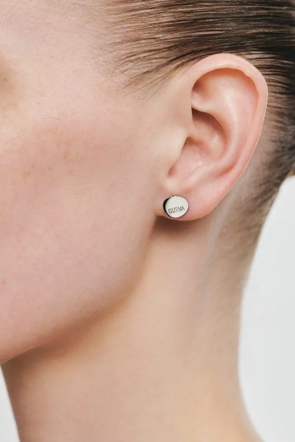 Earrings Flat earrings, white gold for a unique and sophisticated look