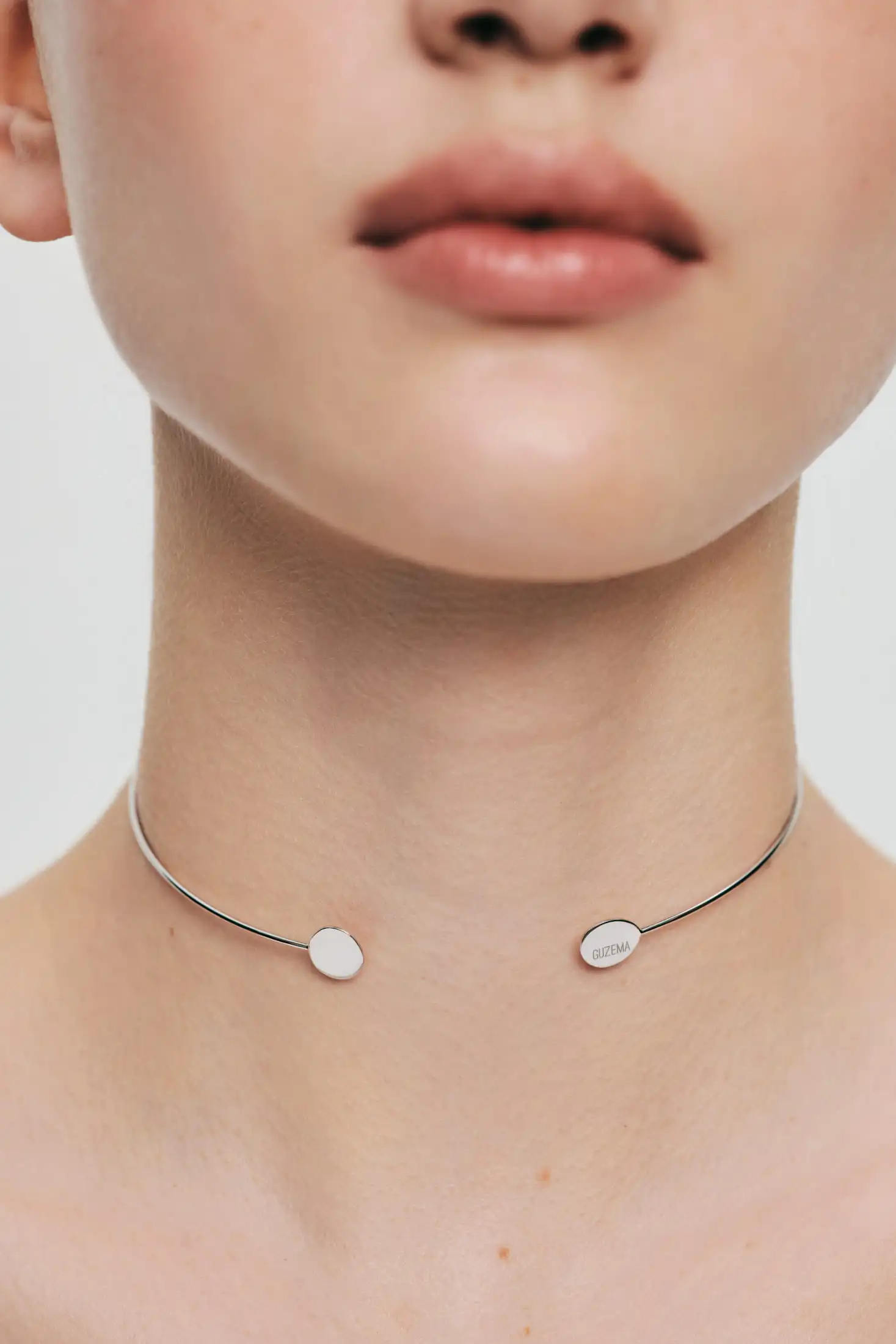 Chokers Flat choker, white gold with exceptional quality