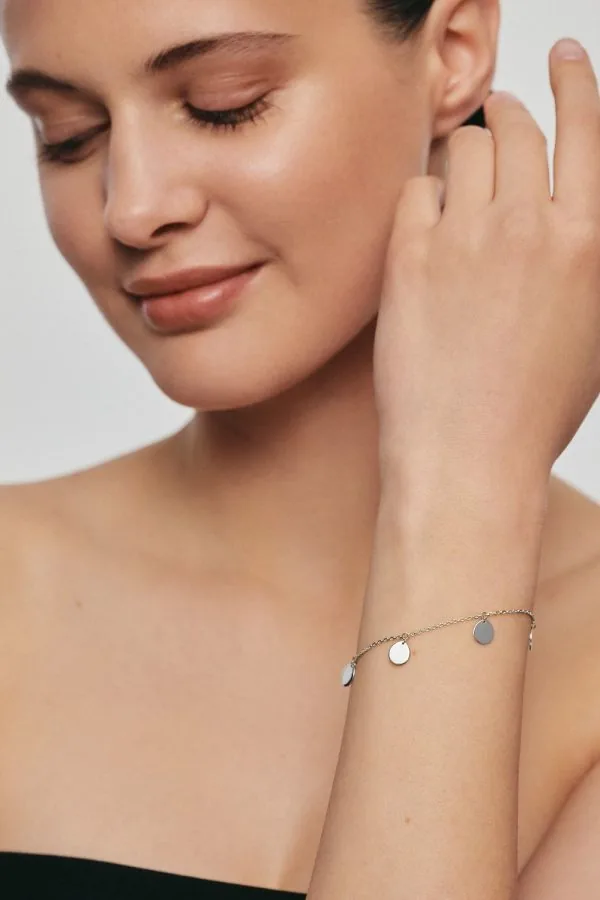 Bracelets Flat Quintet Bracelet, white gold with high-end craftsmanship from Guzema