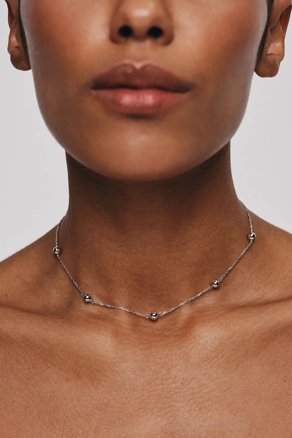Custom Necklaces Orbs Transformer Necklace, white gold for a luxurious style