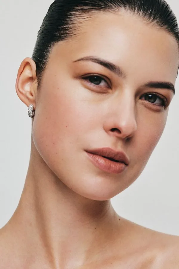 Earrings Diamond Mid Hug Hoops, white gold for stylish and elegant looks