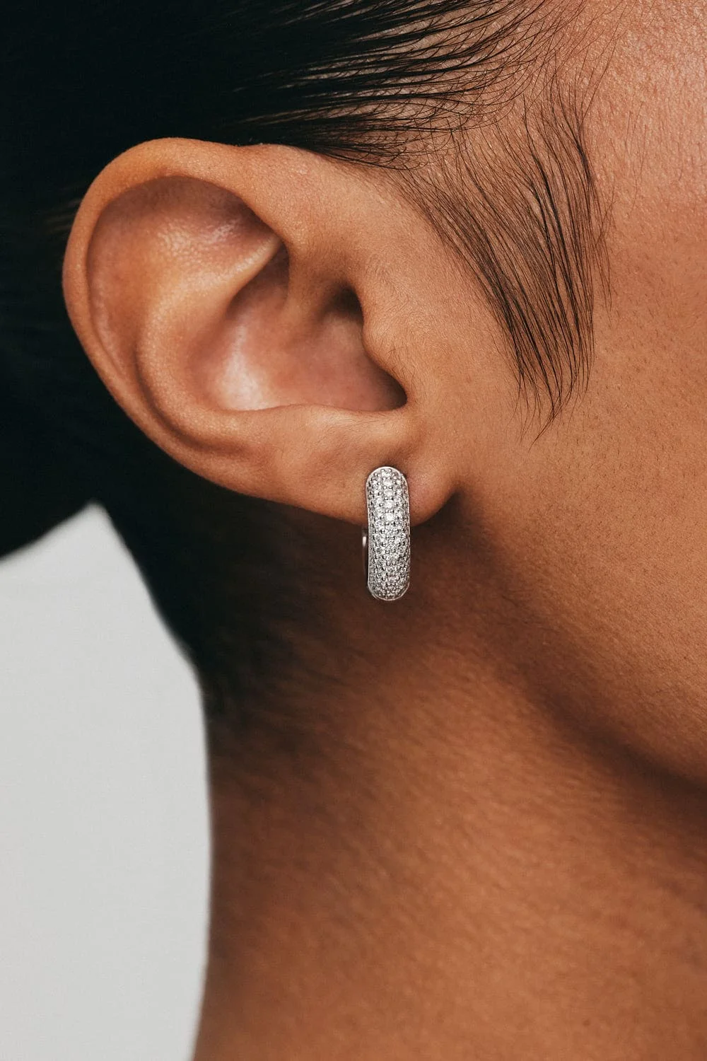 Earrings Diamond Bold Hug Hoops, white gold for a unique and sophisticated look
