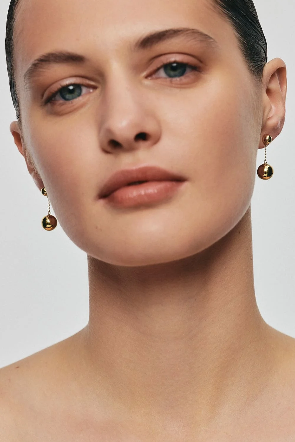 Earrings Orb Earrings, yellow gold with timeless design by Guzema