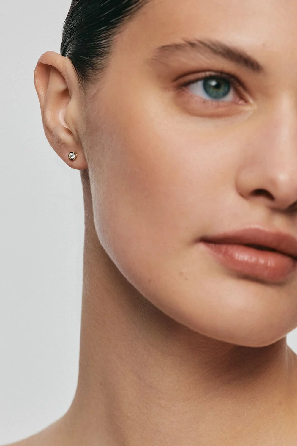Earrings Mini Diamond Earrings, yellow gold for a unique and sophisticated look