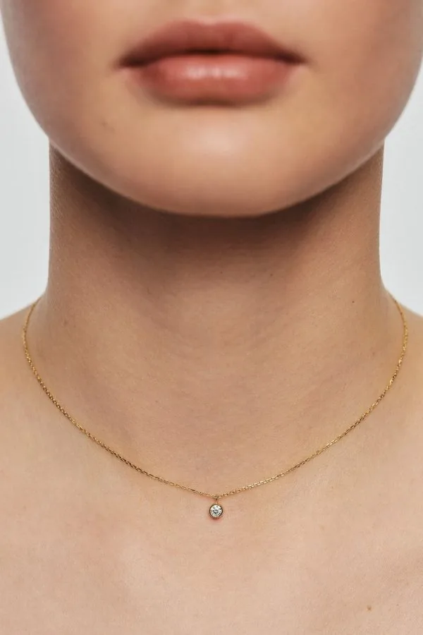 Exclusive Necklaces Diamond Drop Necklace, yellow gold from Guzema