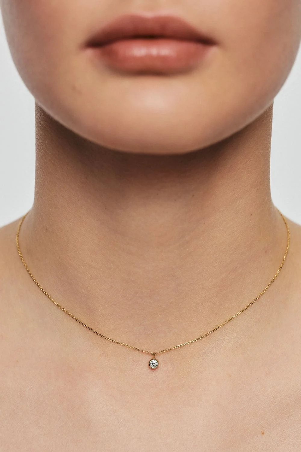 Exclusive Necklaces Diamond Drop Necklace, yellow gold from Guzema