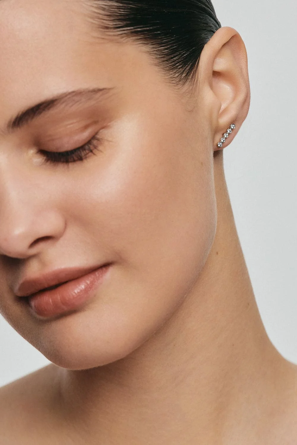 Earrings Diamond Line Earrings, white gold for a unique and sophisticated look