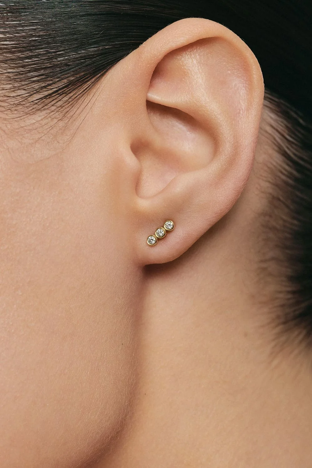Earrings Mid Diamond Line Earrings, yellow gold for stylish and elegant looks
