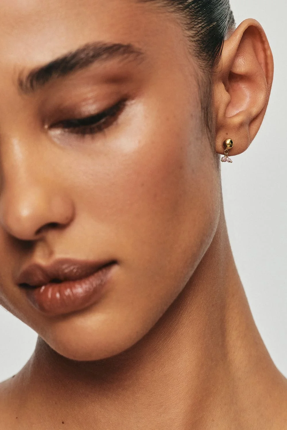 Earrings Tetra Gem Earrings, yellow gold with timeless design by Guzema