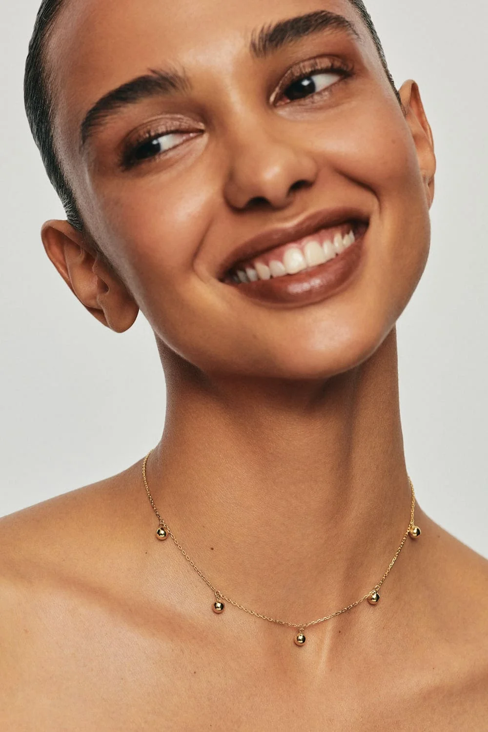 Exclusive Necklaces Quintet Orb Necklace, yellow gold from Guzema