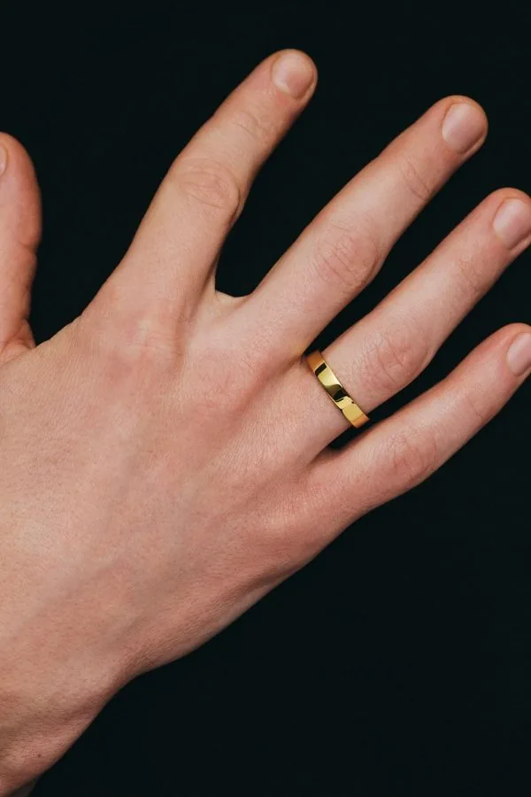 Rings True Wedding Ring, yellow gold with luxury craftsmanship from Guzema