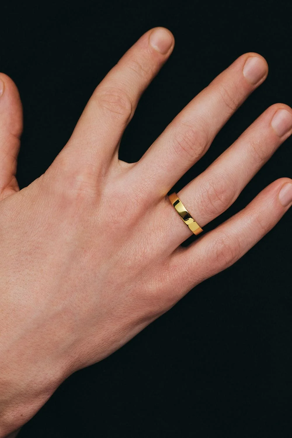 Rings True Wedding Ring, yellow gold with luxury craftsmanship from Guzema