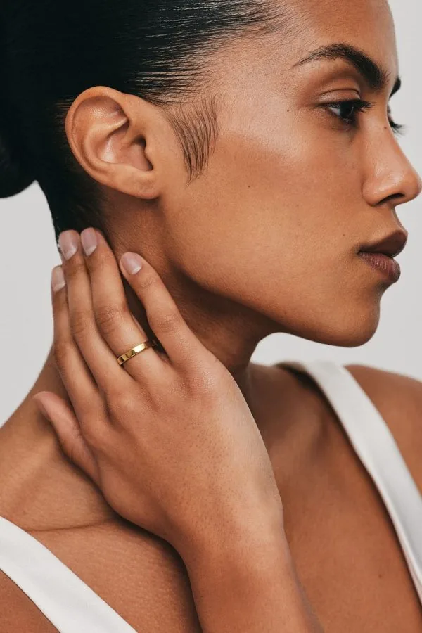 Rings True Wedding Ring, yellow gold with luxury craftsmanship from Guzema