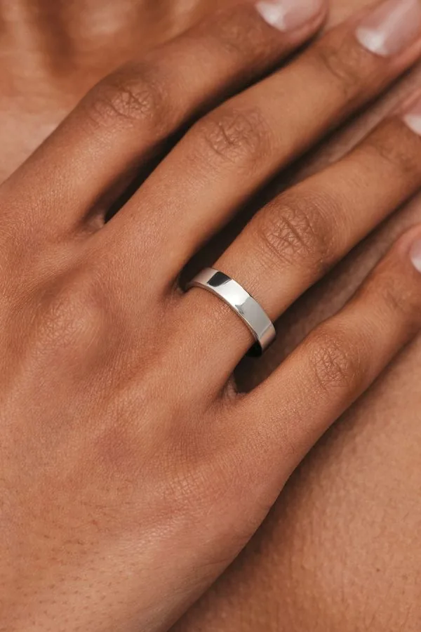 Rings True Wedding Ring, white gold with luxury craftsmanship from Guzema
