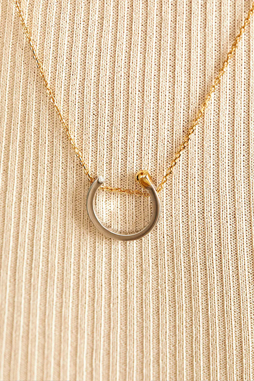 Necklaces Round Match Necklace, diamond, white gold with fast delivery from Guzema