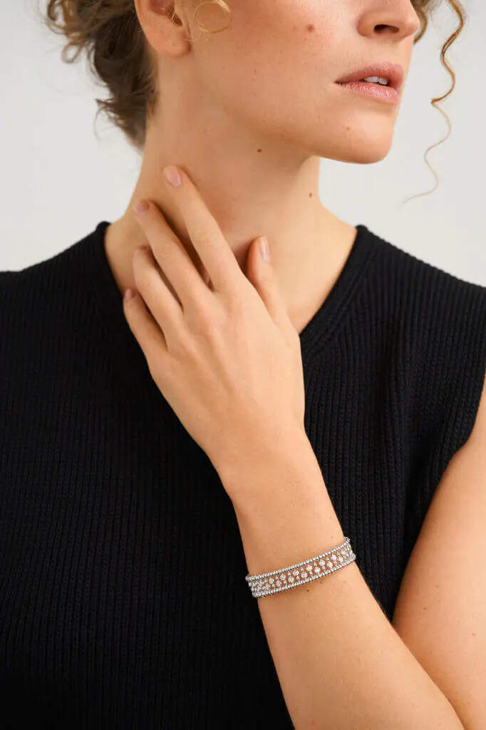 Bracelets Bold Diamond-Set Bracelet, white gold with high-end craftsmanship from Guzema