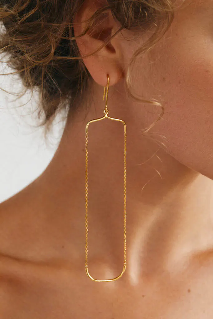 Earrings Hanger earrings, yellow gold for a unique and sophisticated look