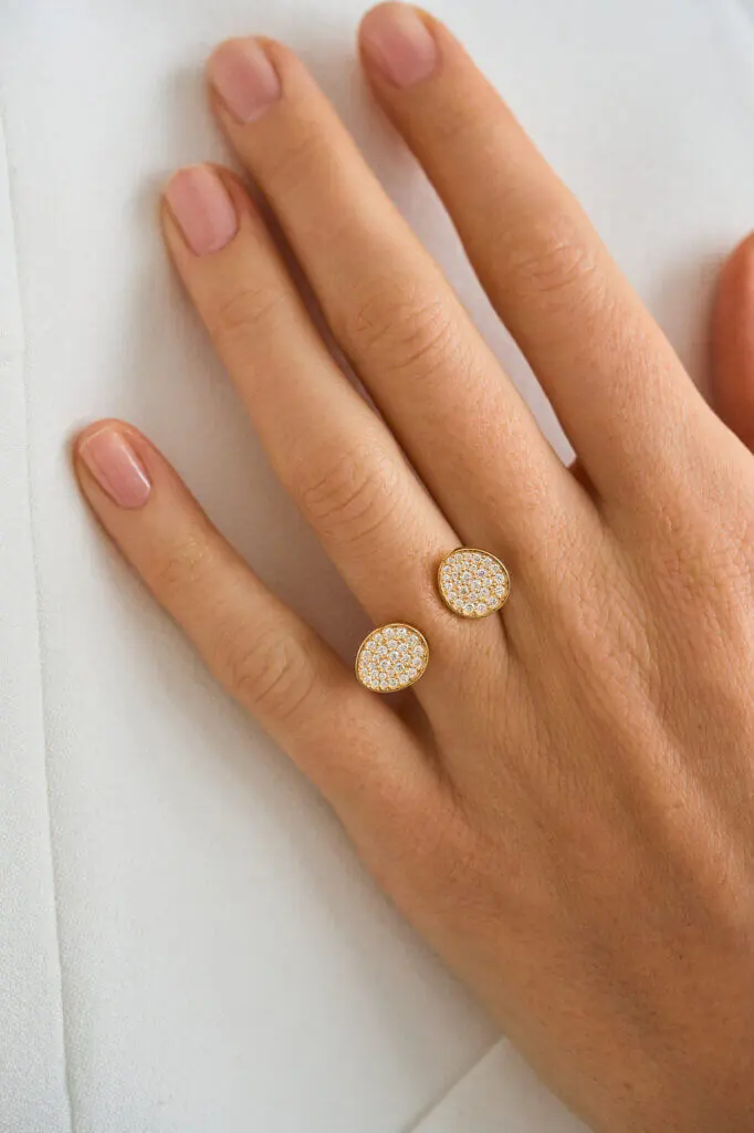 Rings Duo Flat Ring, diamonds, yellow gold with luxury craftsmanship from Guzema