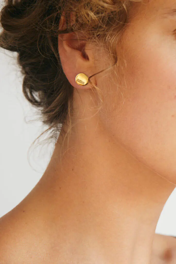 Earrings Duo Flat Transformer Earrings, yellow gold with timeless design by Guzema