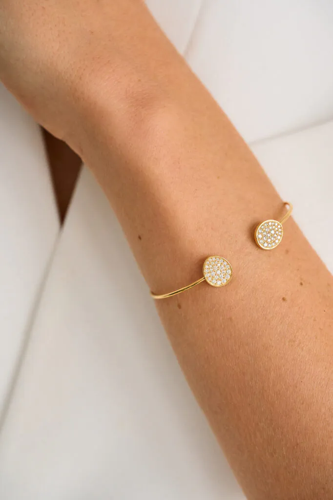 Bracelets Flats Bracelet, diamonds, yellow gold for everyday elegance