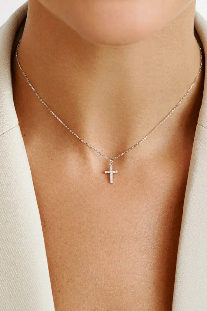 Necklaces Petit Cross, diamonds, white gold with fast delivery from Guzema