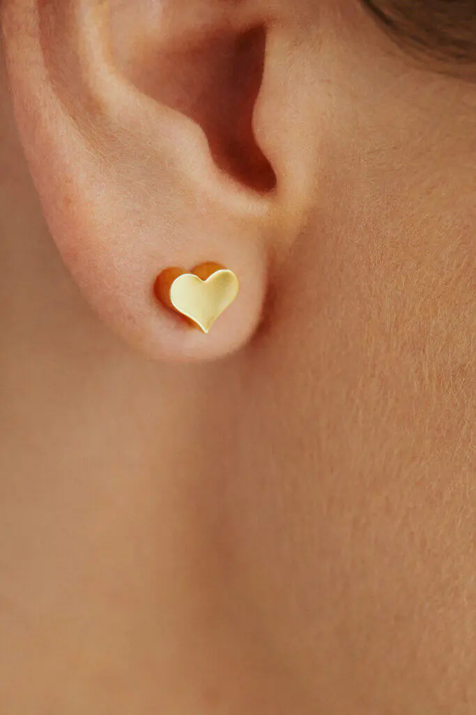 Earrings Puffed Heart Earrings, yellow gold with timeless design by Guzema