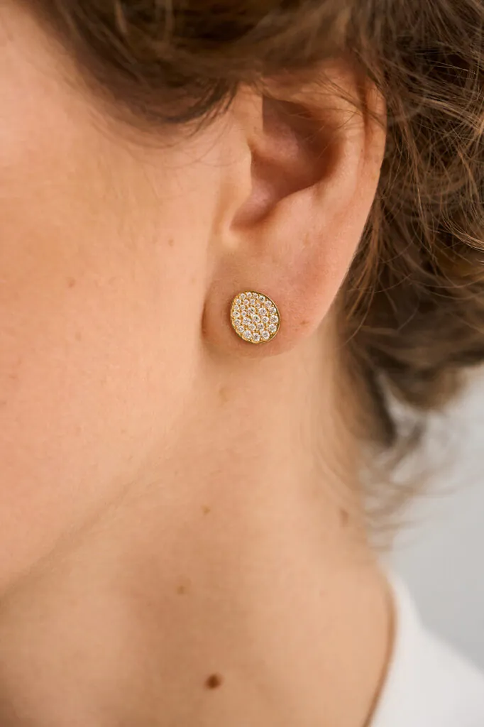 Order custom Flats Earrings, diamonds, yellow gold from Guzema