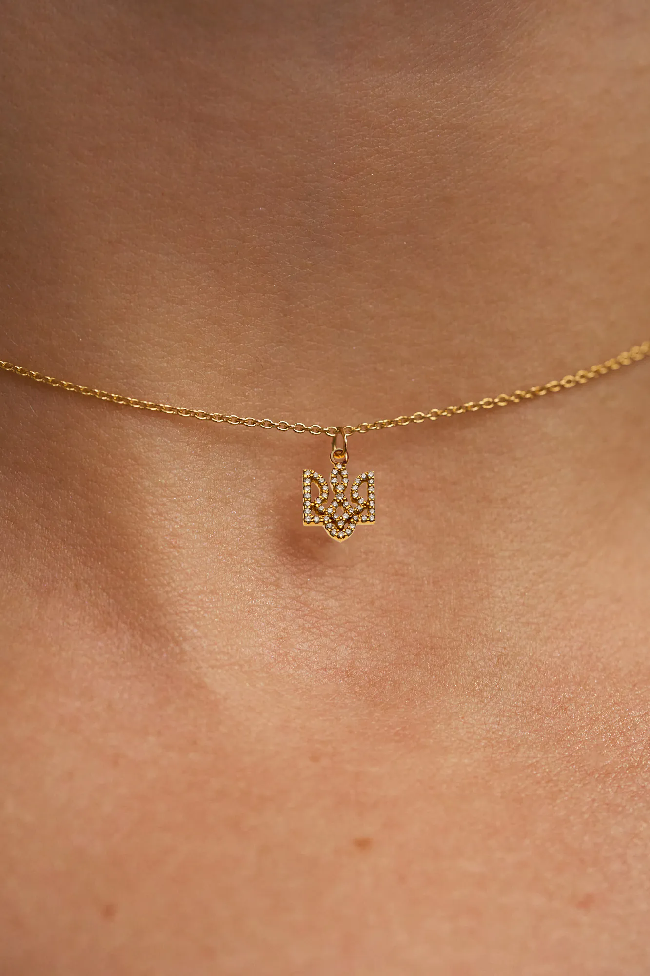 Exclusive Necklaces Trident Necklace with diamonds, yellow gold from Guzema