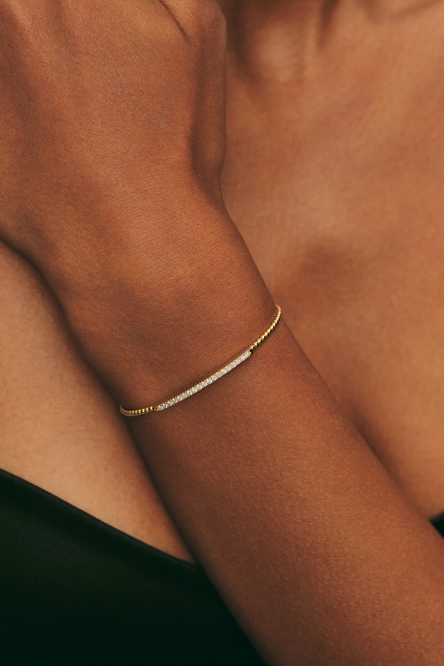 Bracelets Bracelet with 19 diamonds, yellow gold for everyday elegance