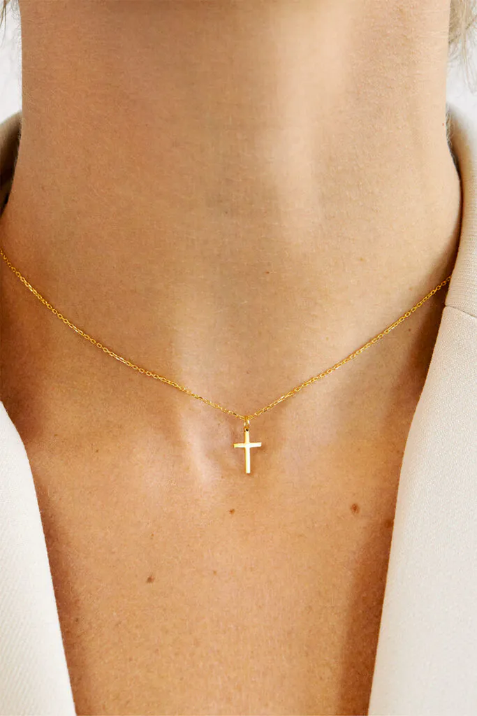 Necklaces Petit Cross, yellow gold with fast delivery from Guzema