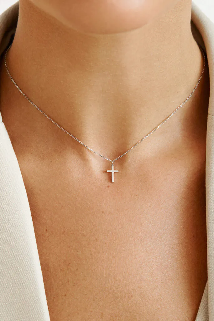 Necklaces Petit Cross, white gold with fast delivery from Guzema