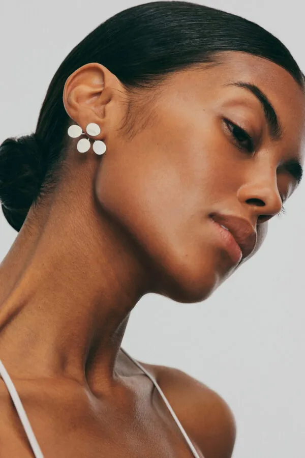 Earrings Tetra Flat Transformer Earrings, 10 mm, white gold with timeless design by Guzema