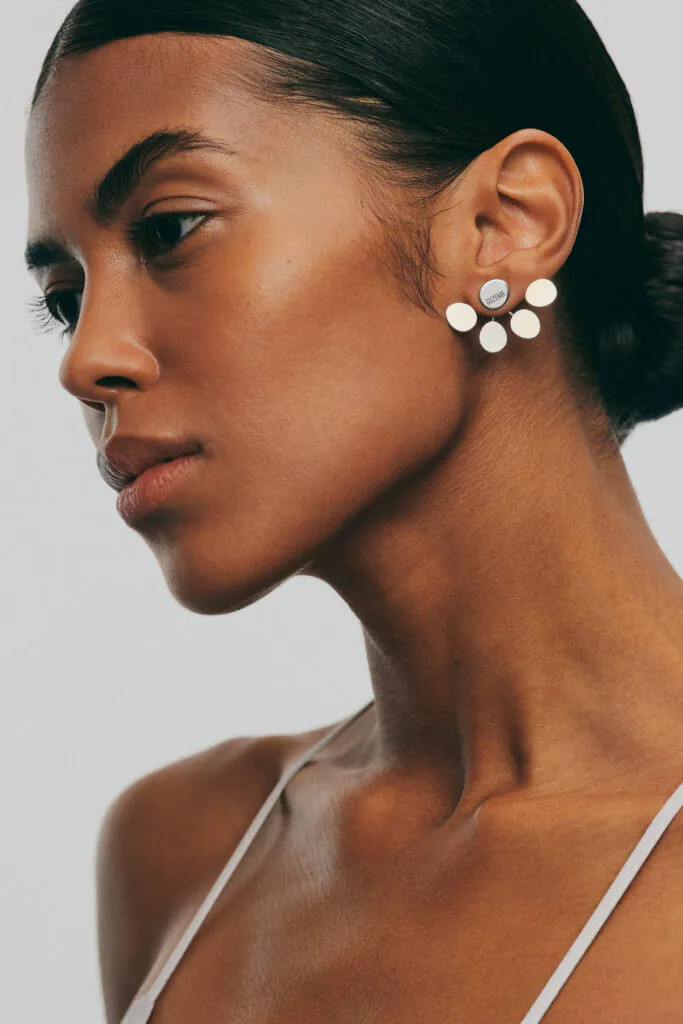 Earrings Bold Quintet Flat Earrings, white gold with timeless design by Guzema