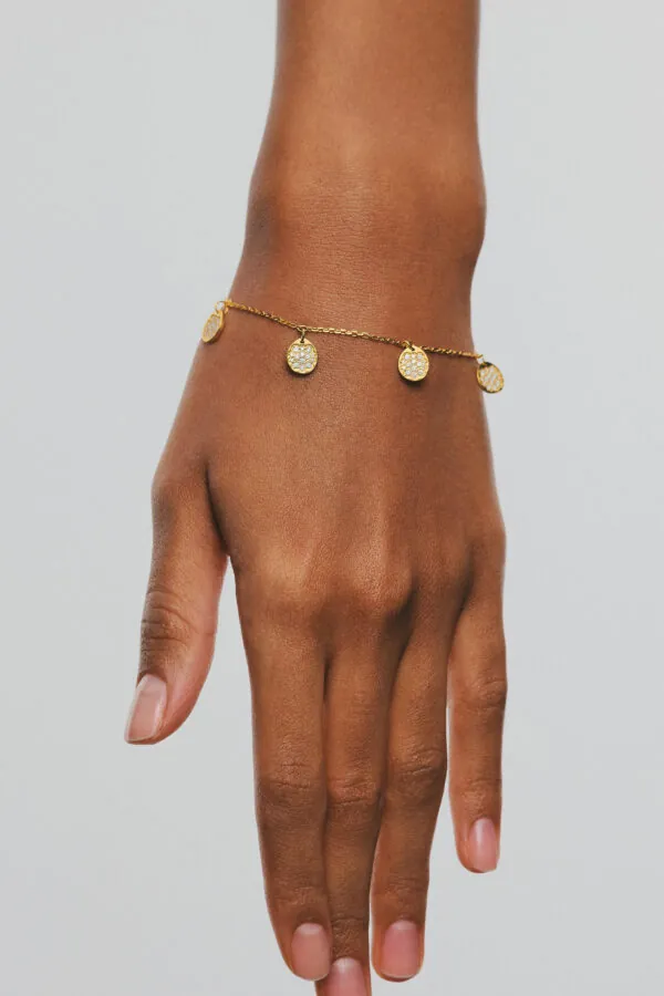 Bracelets Flat Quintet Bracelet, diamonds, yellow gold for everyday elegance