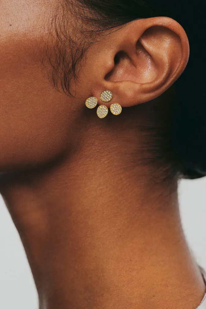 Earrings Tetra Flat Earrings, diamonds, yellow gold with timeless design by Guzema