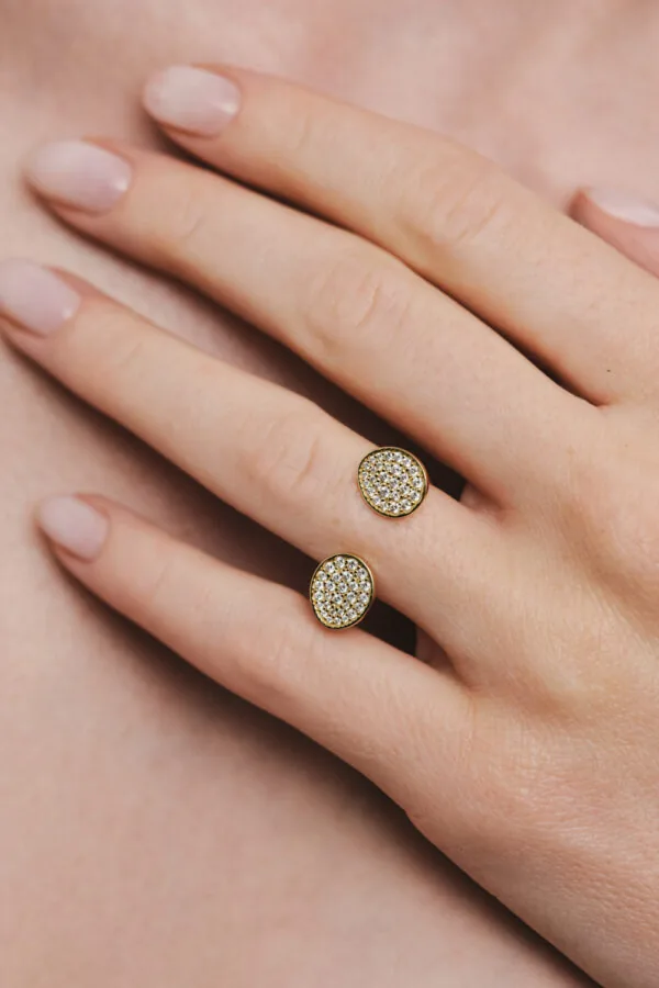 Rings Duo Flat Ring, diamonds, yellow gold with luxury craftsmanship from Guzema