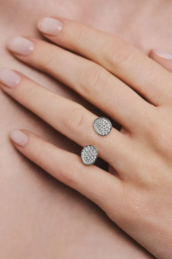 Rings Duo Flat Ring, diamonds, white gold with luxury craftsmanship from Guzema