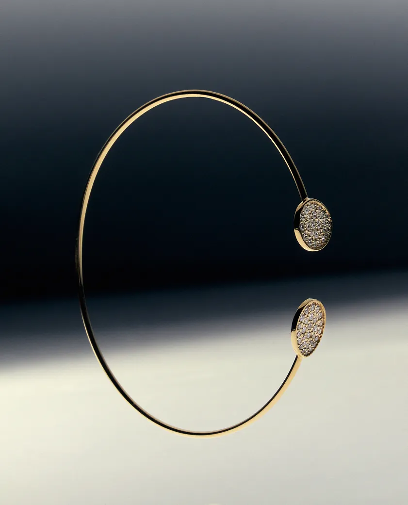 Bracelets Flats Bracelet, diamonds, yellow gold with modern elegance