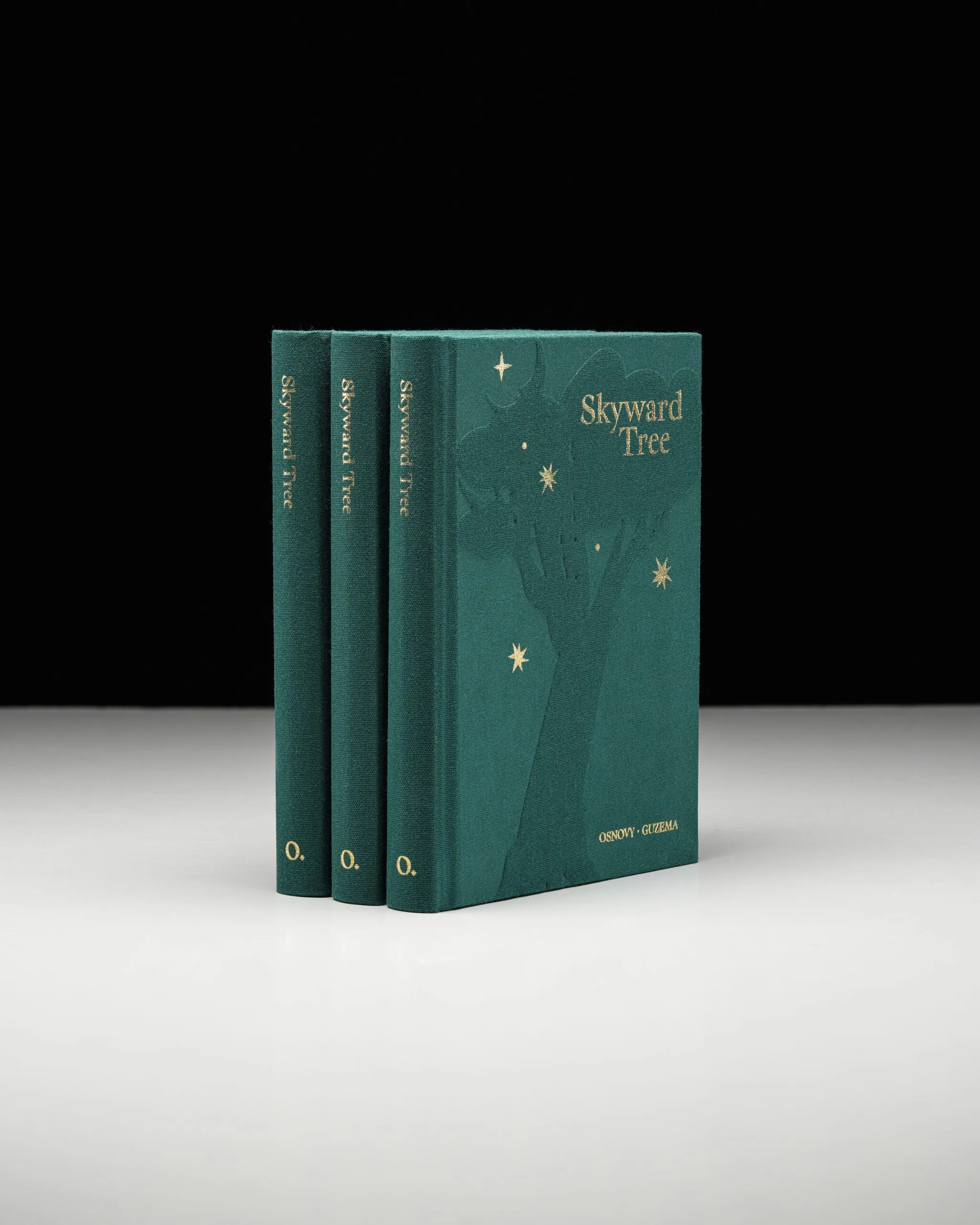 Best Book "Skyward Tree" for a stylish look
