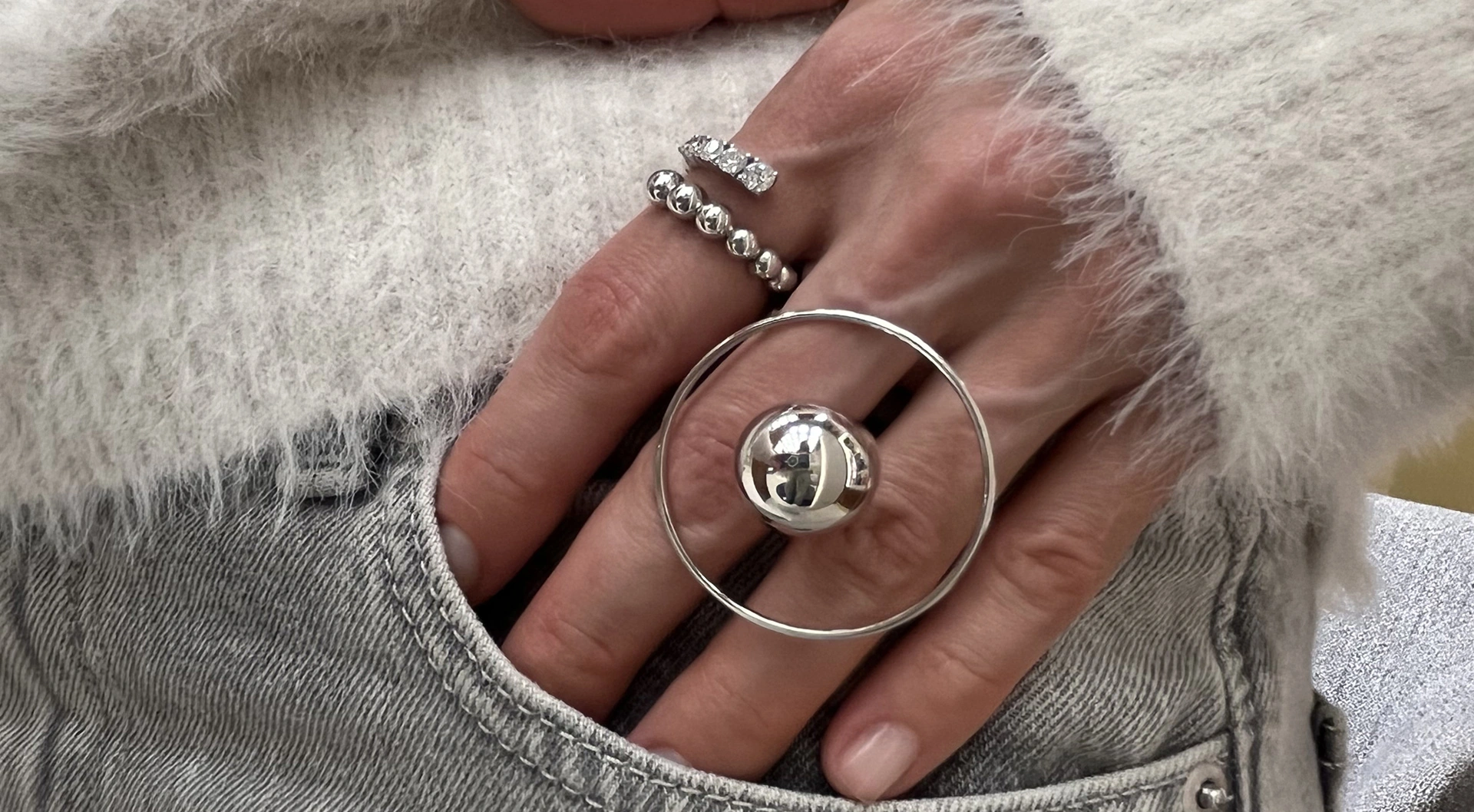 Everyday Luxury: Choosing Jewelry That Fits Into Real Life