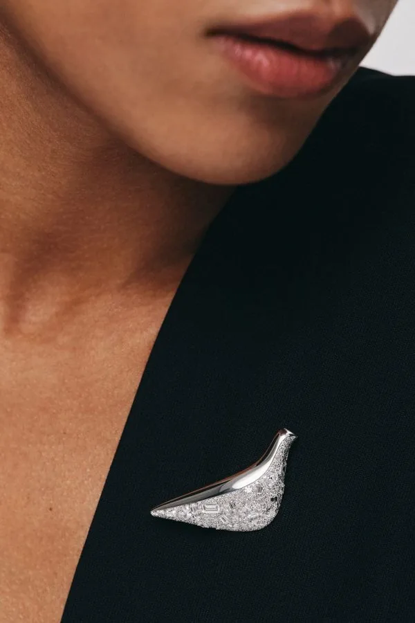 Brooches Bird Girl Brooch, diamonds, white gold with unique touch available online