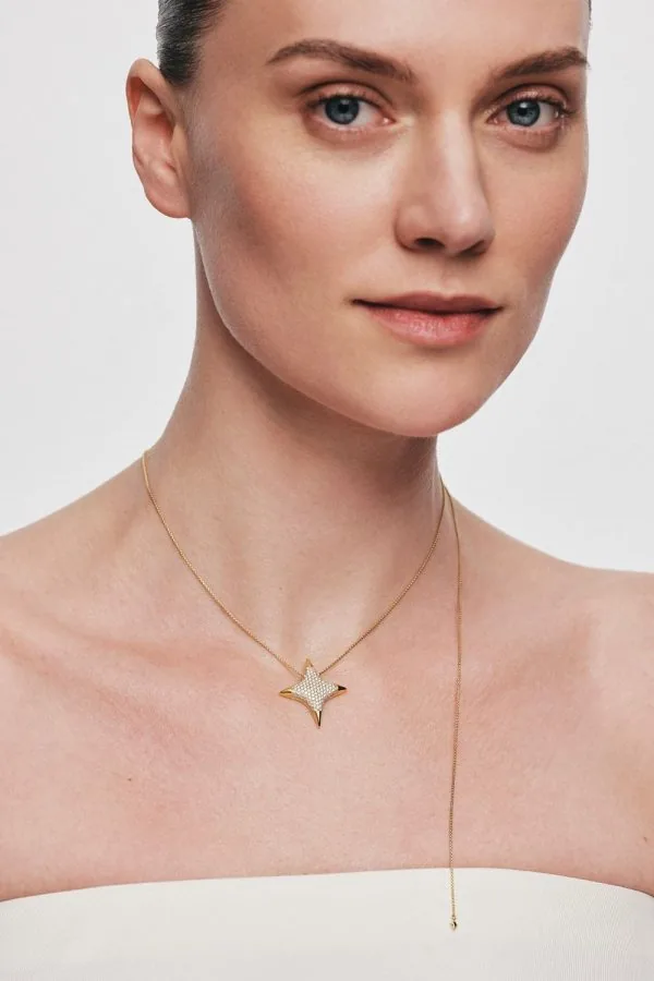 Necklaces Star Pendant, yellow gold with fast delivery from Guzema