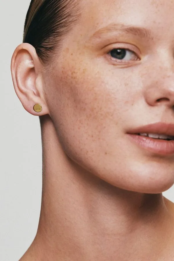 Earrings Flat Earrings, 8 mm, yellow gold for stylish and elegant looks