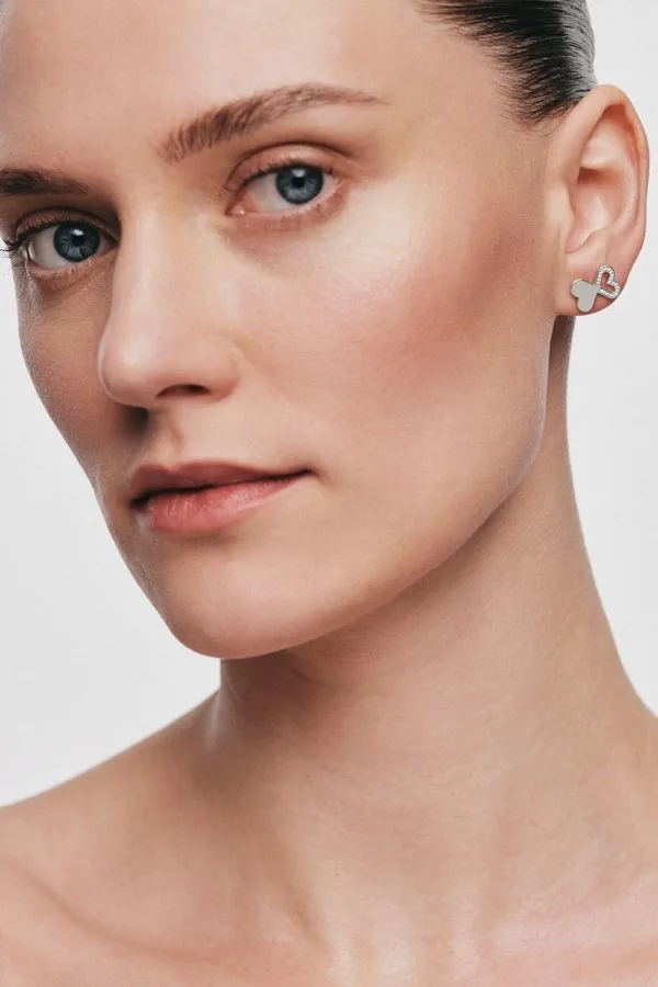 Earrings Duo Heart Earrings with Diamond Outline, white gold with timeless design by Guzema
