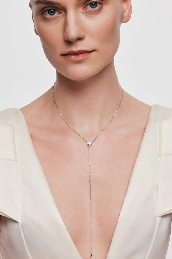 Custom Necklaces Heart Transformer Necklace with Diamond Outline, white gold for a luxurious style